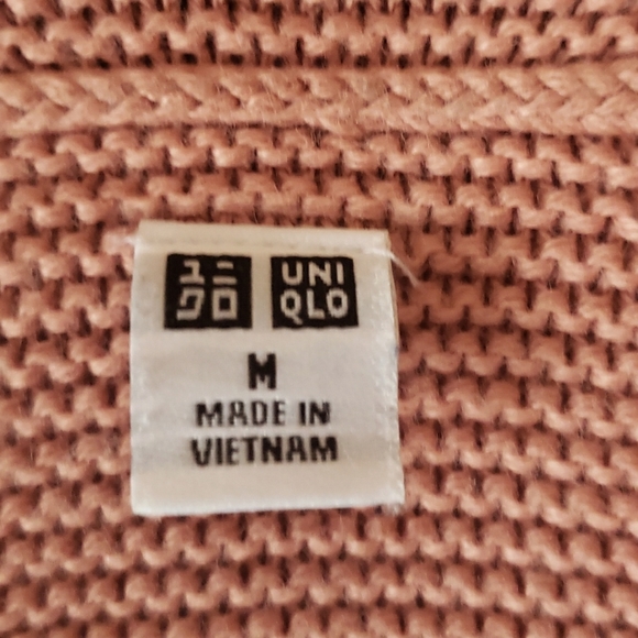 UNIQLO cotton v neck sweater - Picture 4 of 8